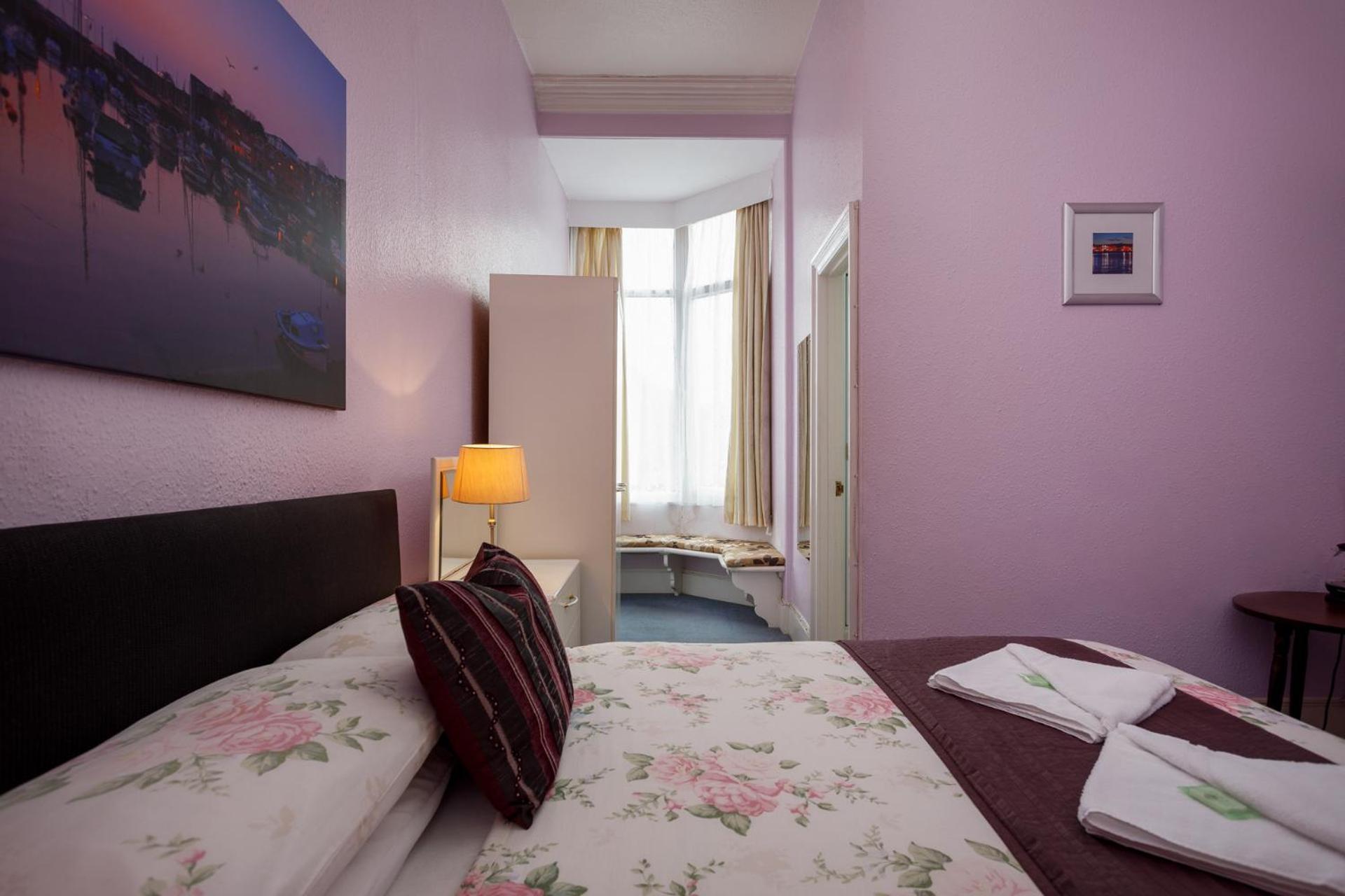 Cherry Tree Bed & Breakfast Paignton