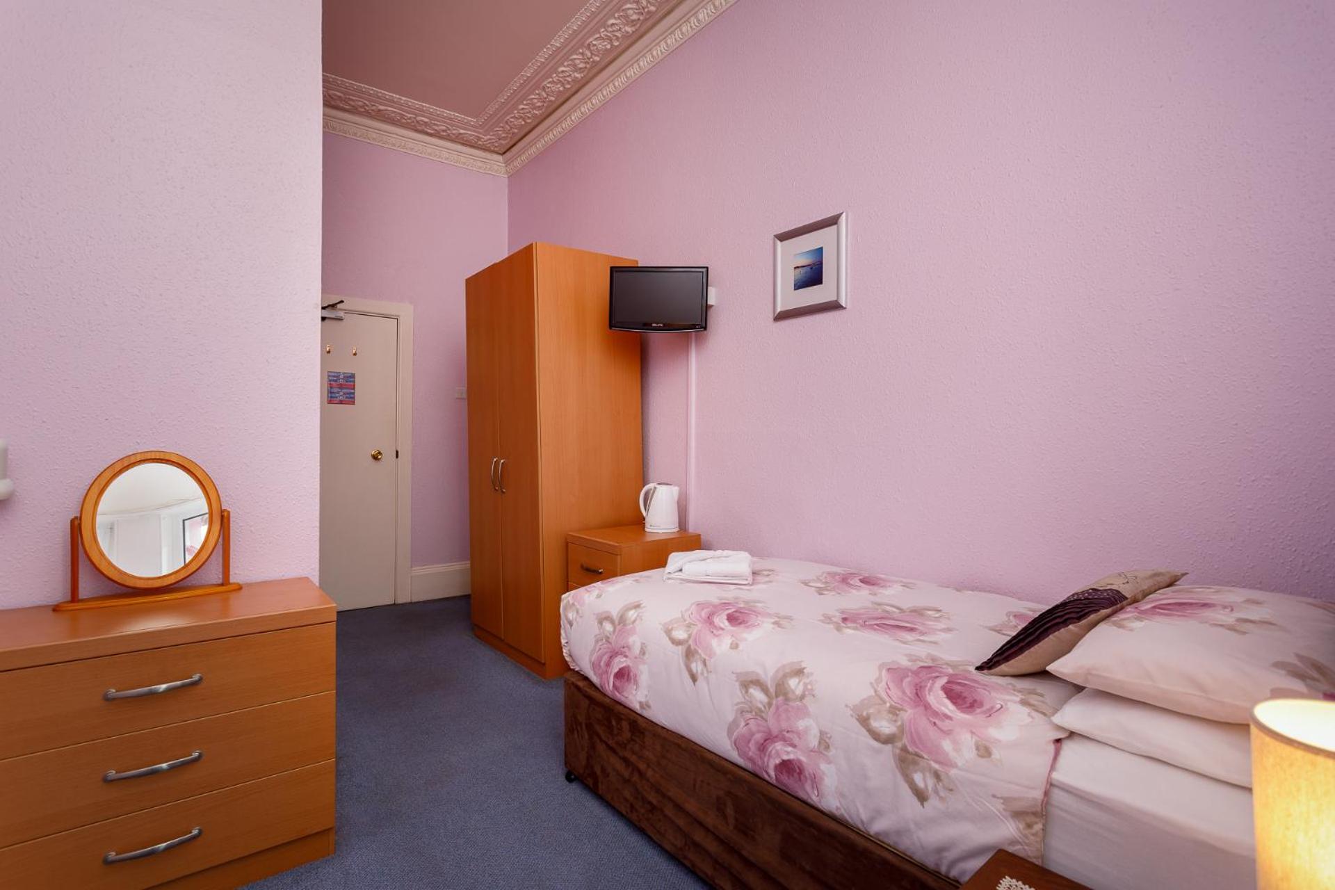 Cherry Tree 3* Paignton
