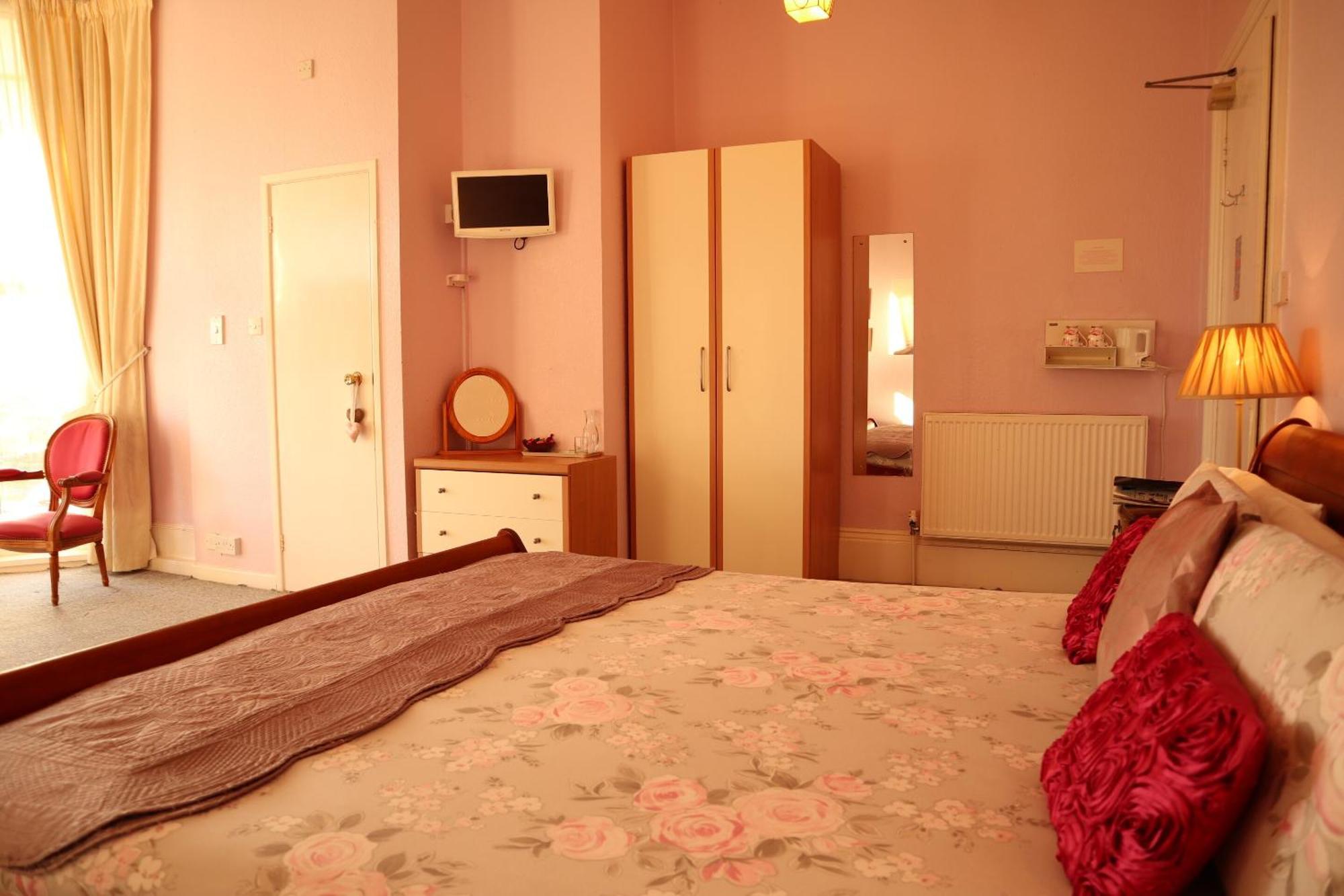 Cherry Tree Bed & Breakfast Paignton